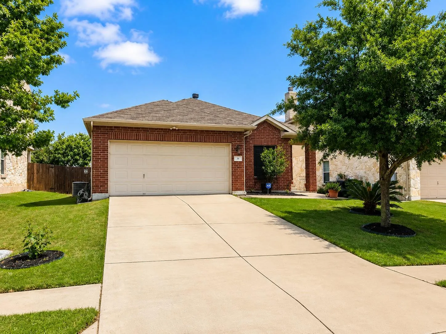 4 bed, 2.0 bath, 1766 sqft, $2,100 — Photo 1