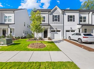 3321 Finchborough Ct, Charlotte, NC 28269