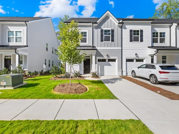 3321 Finchborough Ct, Charlotte, NC 28269