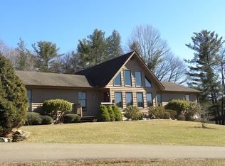 1225 Shepherds Pl, Galax, VA 24333
