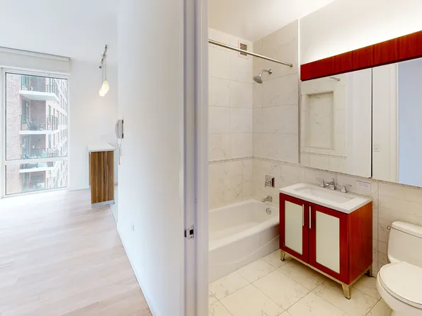 775 Columbus Avenue image 4 of 9