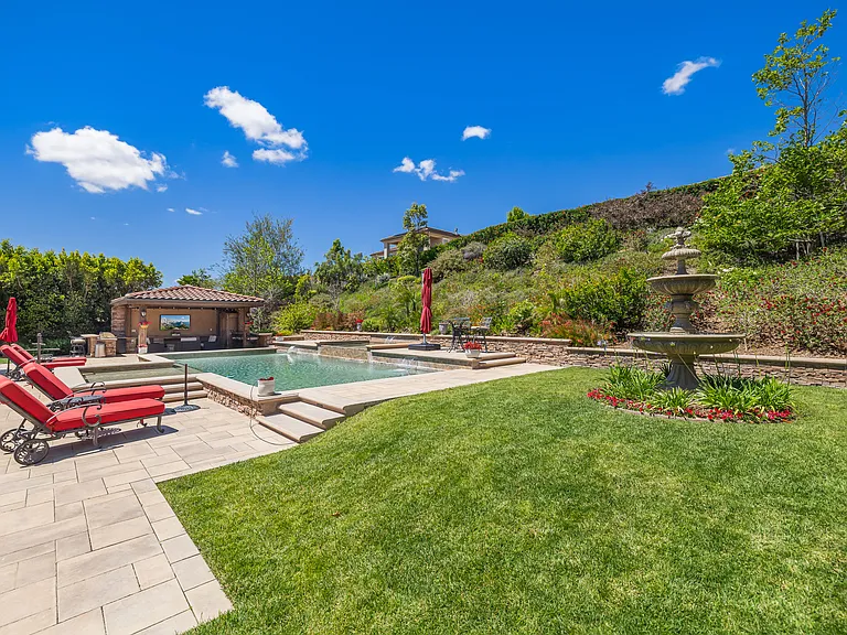 7305 Augusta Dr — Photo 45