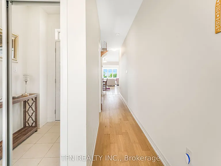189 Velvet Way N — Photo 5