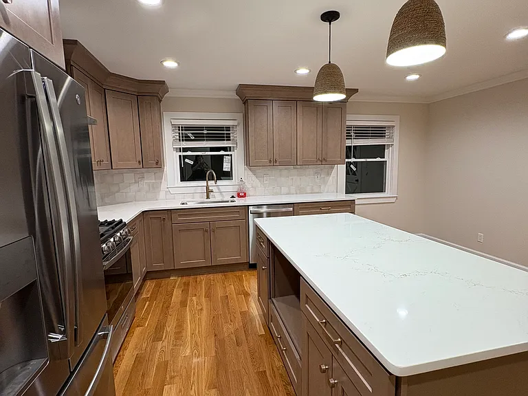 469 Circle Dr — Photo 1