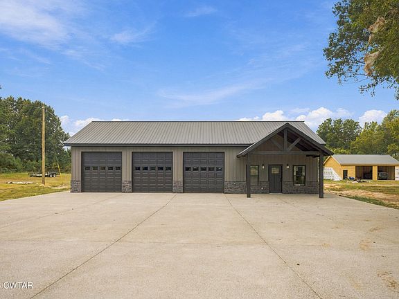2nd image of 112 Roberts Rd