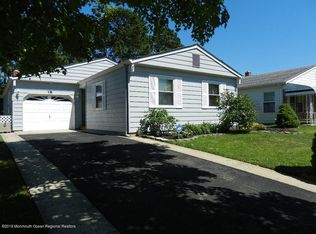 18 Claremont St, Toms River, NJ 08757