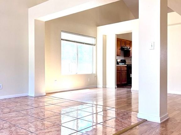 2nd image of 5185 Claremont Ln