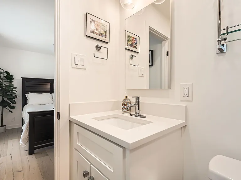 907 Maryland Dr — Photo 17