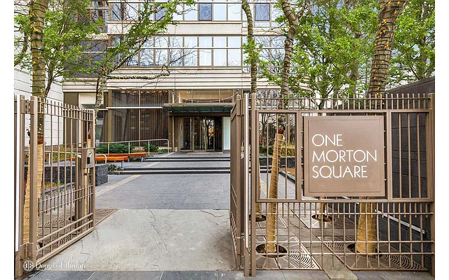 Sold by Douglas Elliman | media 24