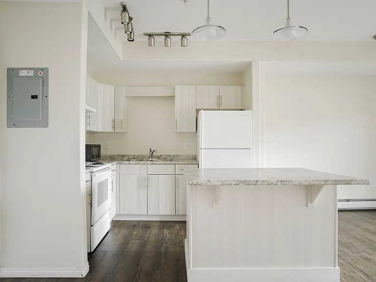 200 Signal Rd — Photo 35