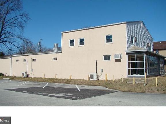 4th image of 2 S White Horse Pike