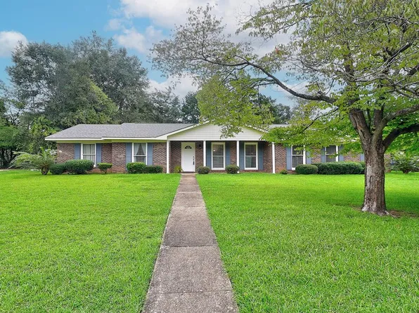 3208 Tennyson Dr, Dothan, AL 36305