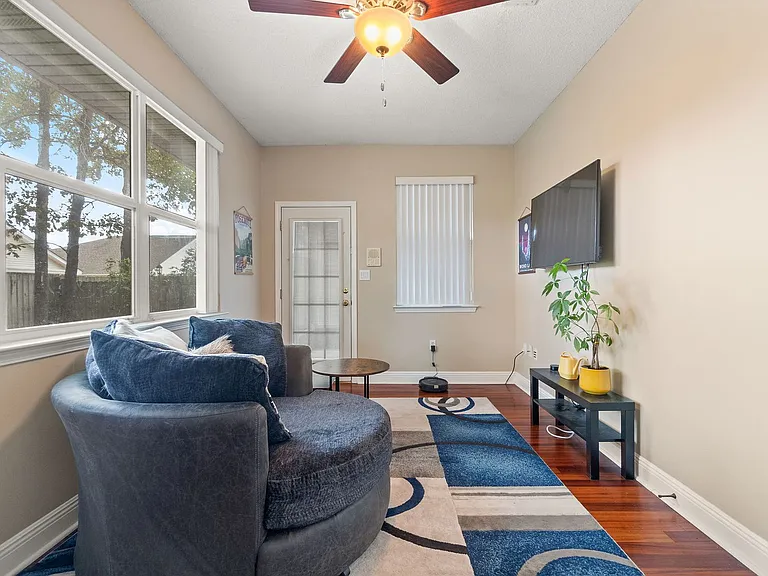 8432 Millstream Dr — Photo 21