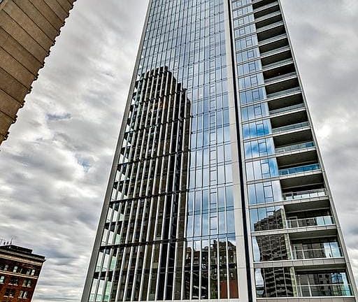 3rd image of 301 S Broad St S #4001