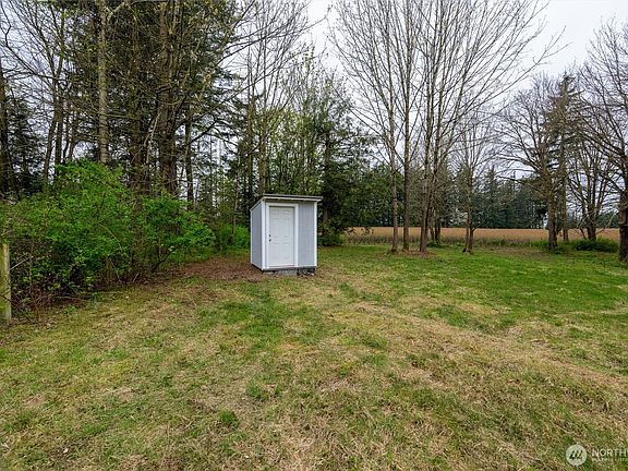 2nd image of 1822 E Pole Road