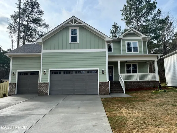 866 Blue Bird Drive, Vass, NC 28394