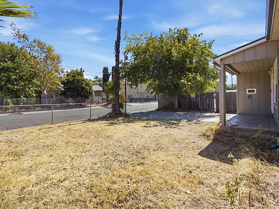 3rd image of 2040 Verano St
