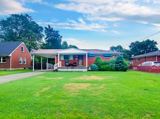 7809 Carnation Dr, Louisville, KY 40258