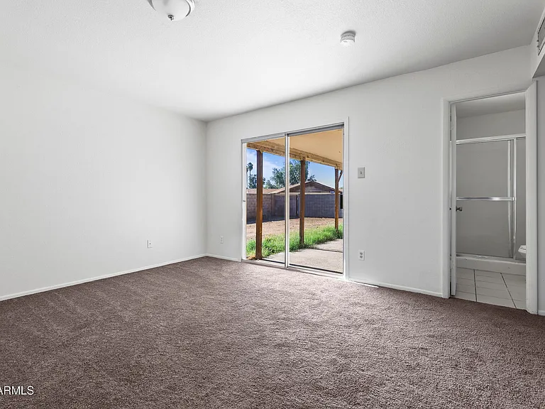 5212 N 67th Dr — Photo 28