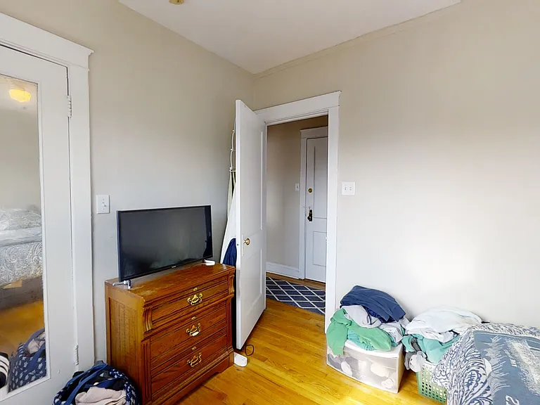 411 Beloit Ave #1A — Photo 11