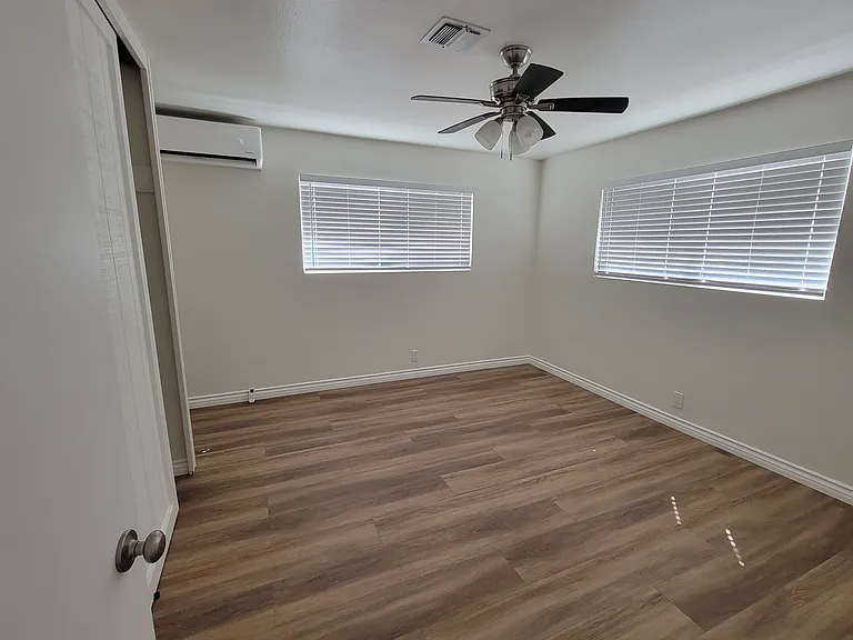 25865 Lancelet St — Photo 10