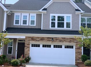 520 Cedar Ridge Rd, Cary, NC 27513