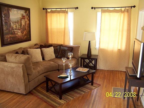 3rd image of 633 W Olive Ave