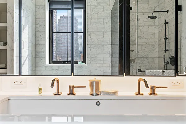 Rented by Manhattan Miami Real Estate | media 10