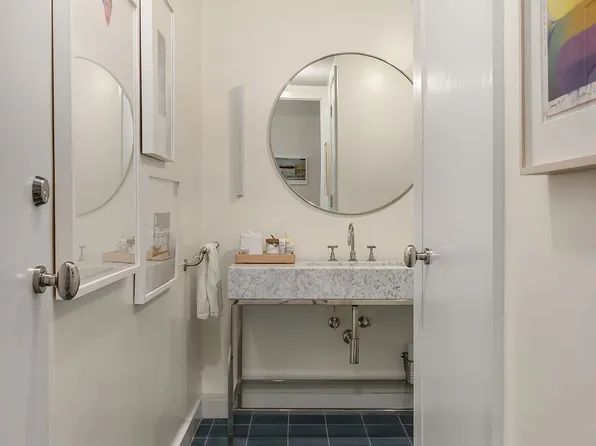 147 West 22nd Street 8N image 6 of 6