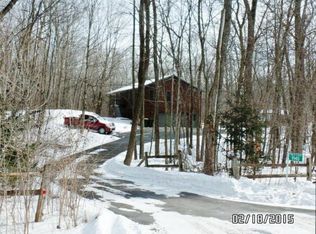 9140 Center Rd, Neenah, WI 54956