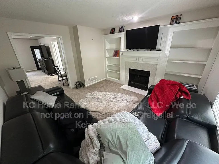 11429 W 142nd Ter — Photo 33