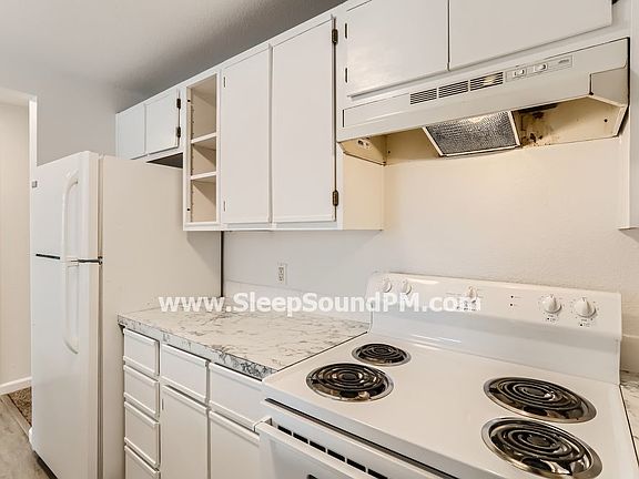 3rd image of 6044 SE Drake St APT 205
