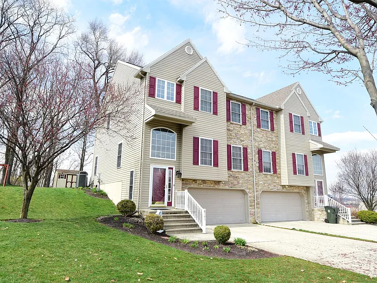 Welcome to 8343 Scenic View Drive!