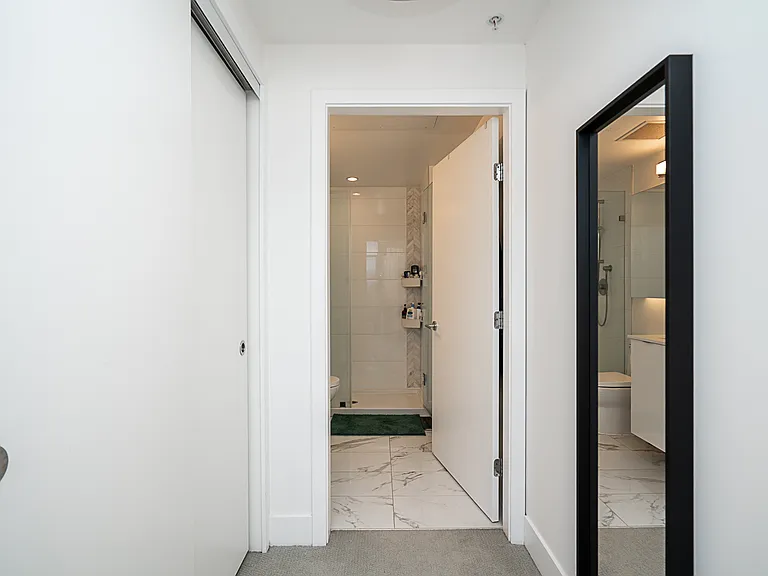 2435 Kingsway #608 — Photo 22