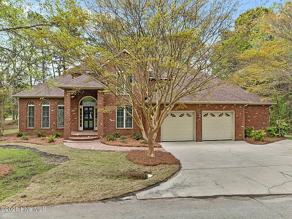 5th image of 203 Westchester Drive