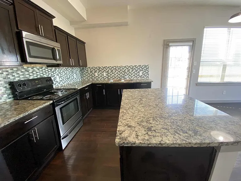 3601 Valley Vista Dr — Photo 8