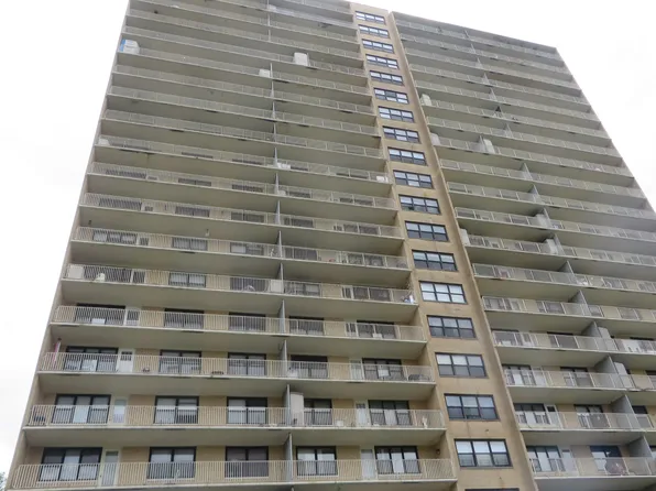 285 Aycrigg Ave APT 22F, Passaic, NJ 07055