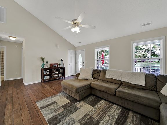 4th image of 736 Painted Lady Ct