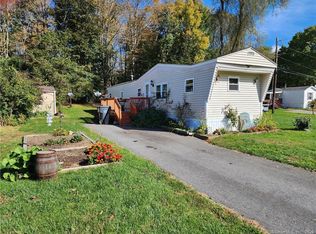 22 Erin Dr, Plainfield, CT 06374