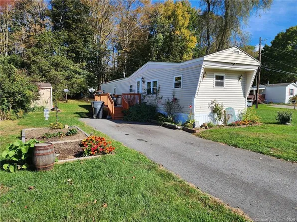22 Erin Drive, Plainfield, CT 06374
