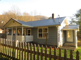 6202 Lake Rd, Big Stone Gap, VA 24219
