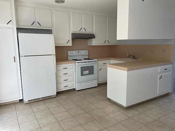 4th image of 3456 Michael Dr