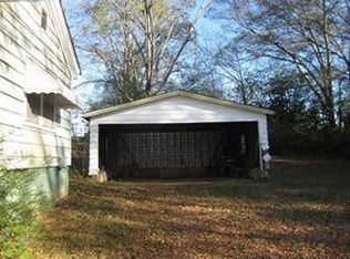 26 V C St, Newnan, GA 30263