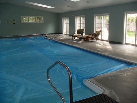 indoor heated pool 50ft