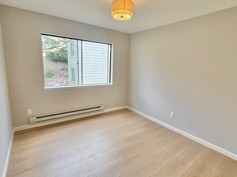 410 44th Ave #303 — Photo 15