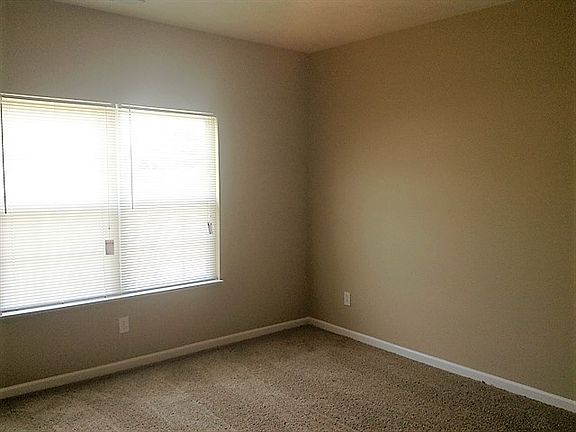 5th image of 8488 Templederry Dr
