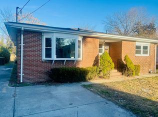 620 Downing St, Hampton, VA 23661