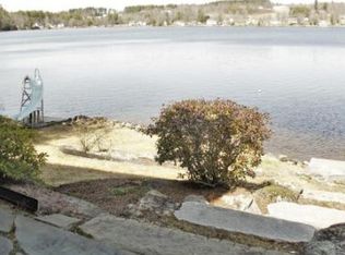 136 S Shore Dr, Center Barnstead, NH 03225