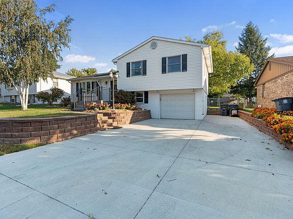 4th image of 23 Wenwood Cir