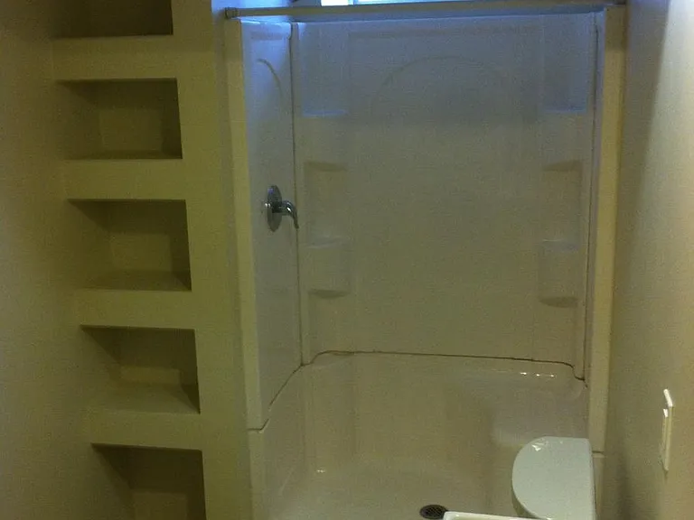 1537 Denniston St #G — Photo 32